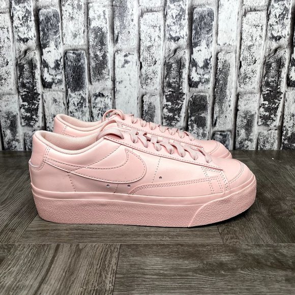 Nike Shoes - Nike Blazer '77 Low DJ0292-600 Women size 7